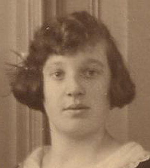 Klik voor foto in apart venster petronellavdheyden1910_1947.jpg
